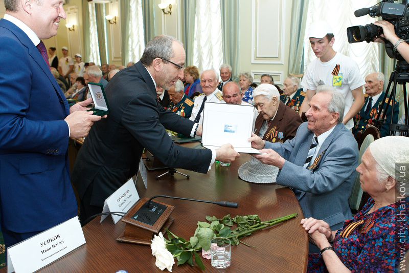 Геннадій Кернес провів урочистий прийом ветеранів - 80
