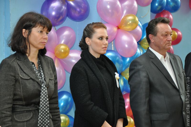 Ірина Бережна привітала школярів Київського району із закінченням навчання 