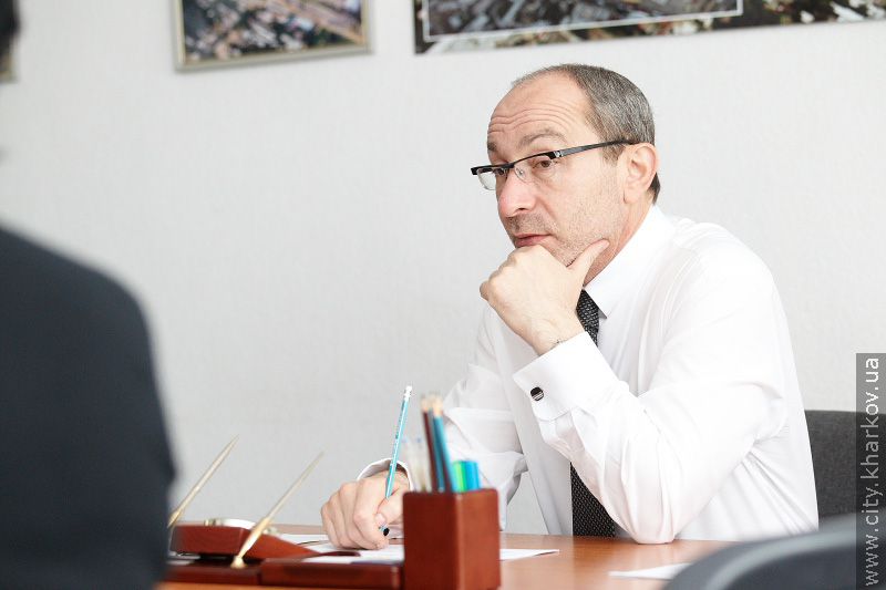 Геннадій Кернес провів прийом громадян на ТЦ «Барабашово» - 6