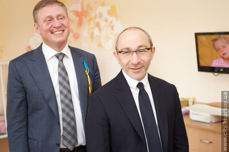 Геннадій Кернес привітав маленьких пацієнтів лікарні №17 - 7
