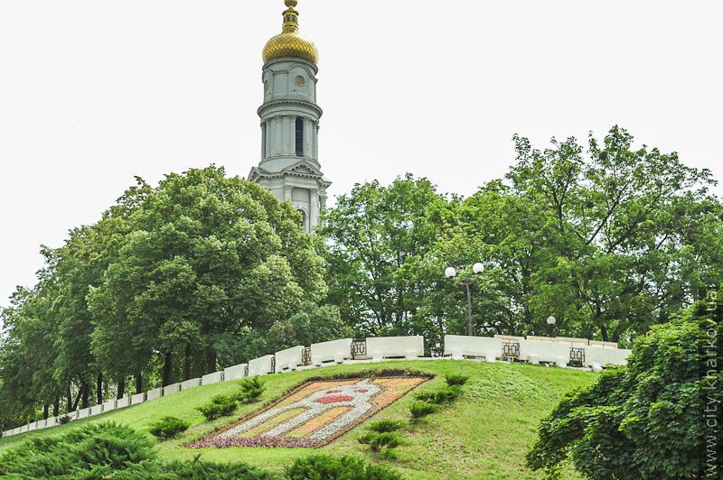 На Університетському пагорбі відкрили євроклумбу - 20