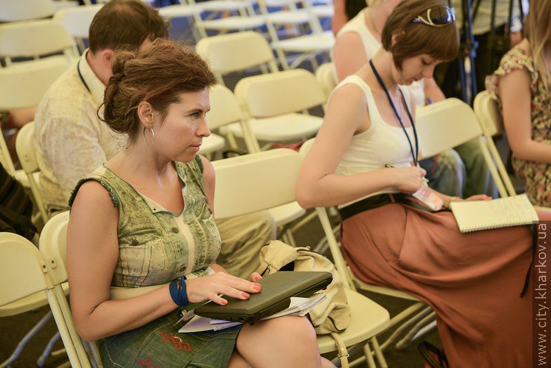 Прес-конференція про продаж сувенірної продукції під час Євро-2012 у Харкові - 6
