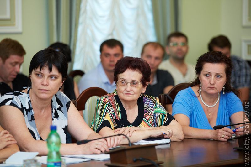 Геннадій Кернес зустрівся з мешканцями кооперативних будинків Олексіївки і Салтівки - 13