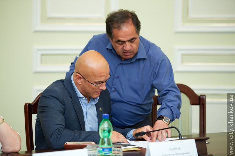 Геннадій Кернес зустрівся з мешканцями кооперативних будинків Олексіївки і Салтівки - 14