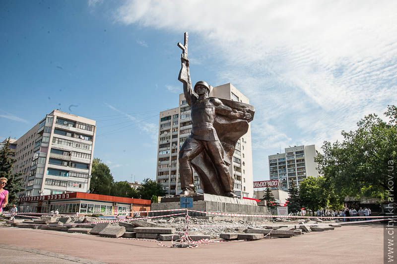 У сквері 23 Серпня триває реконструкція