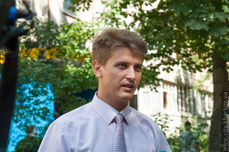 У цьому році місто спільно з провайдерами відремонтує 800 входів у під'їзди - 12