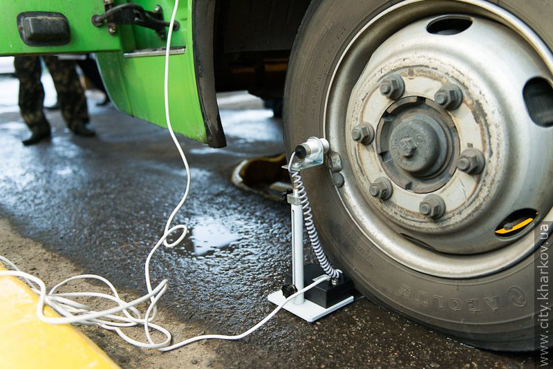 Маршрутні автобуси та їх водії щодня проходять ретельний огляд - 37