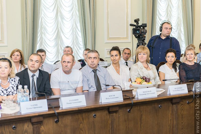 Харків'ян привітали зі святами та нагородили почесними грамотами - 20