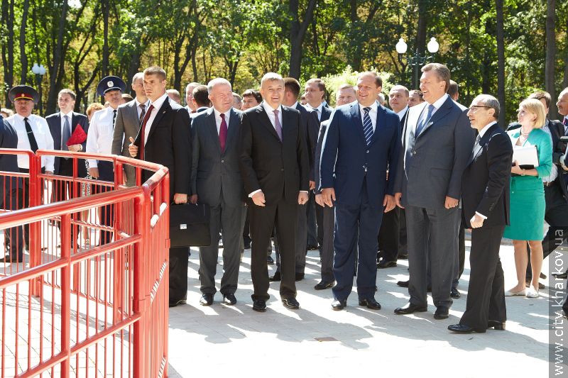 Віктор Янукович ознайомився з оновленим парком імені Горького - 5