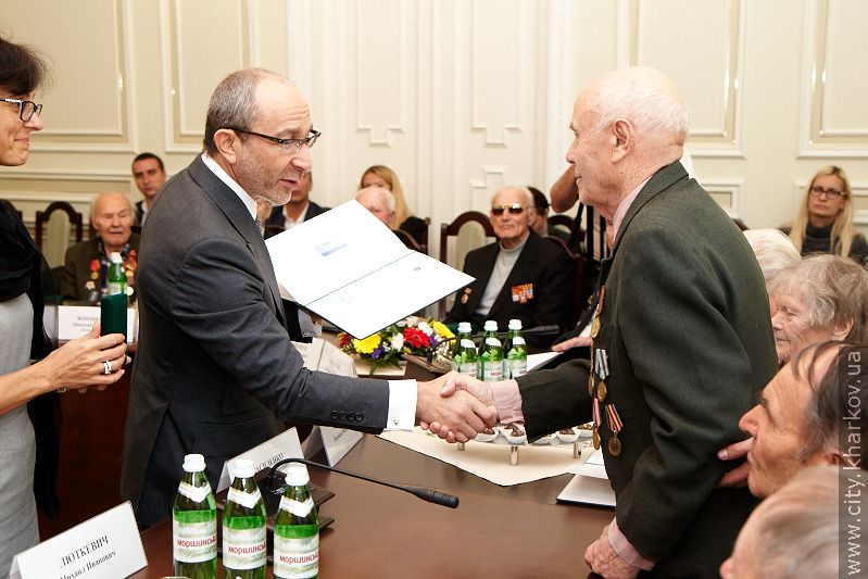 Геннадій Кернес привітав ветеранів з Днем визволення Харкова - 6