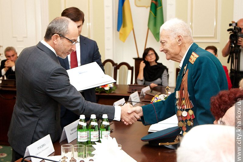 Геннадій Кернес привітав ветеранів з Днем визволення Харкова - 45