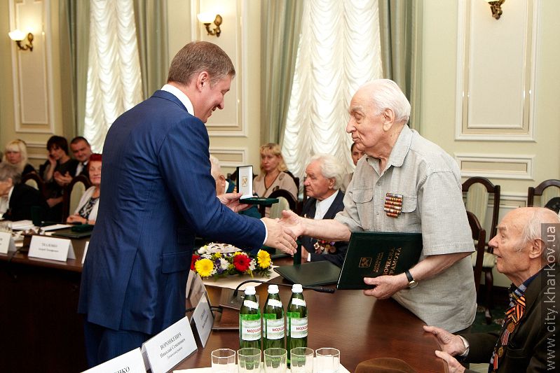 Геннадій Кернес привітав ветеранів з Днем визволення Харкова - 62