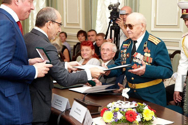 Геннадій Кернес привітав ветеранів з Днем визволення Харкова - 66