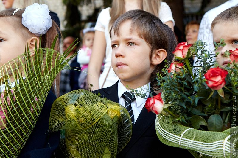 У школі №51 відбулася святкова лінійка - 1