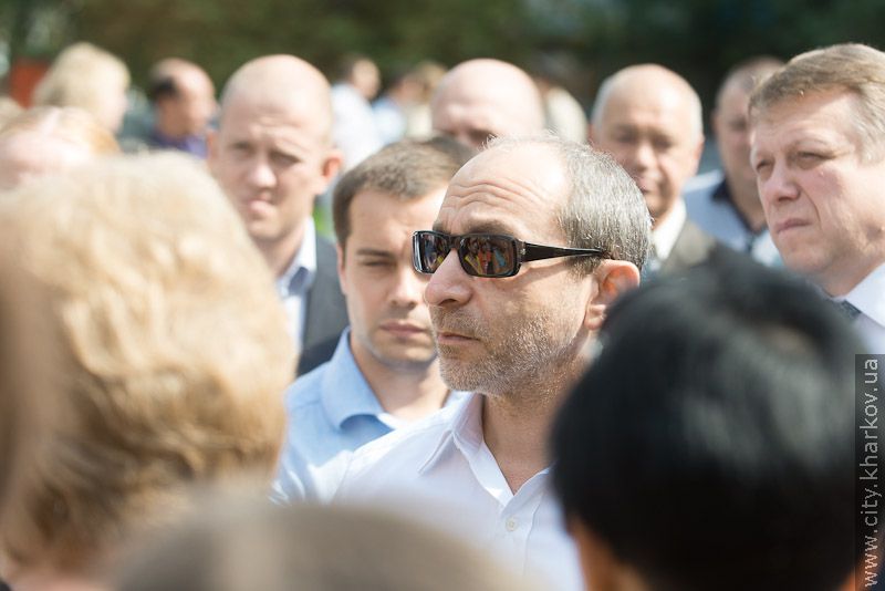 Геннадій Кернес: Я особисто контролюватиму всі питання щодо пошкодженого вибухом будинку - 5