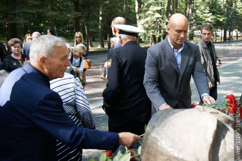 На меморіалі у Лісопарку поклали квіти з нагоди Дня партизанської слави - 17