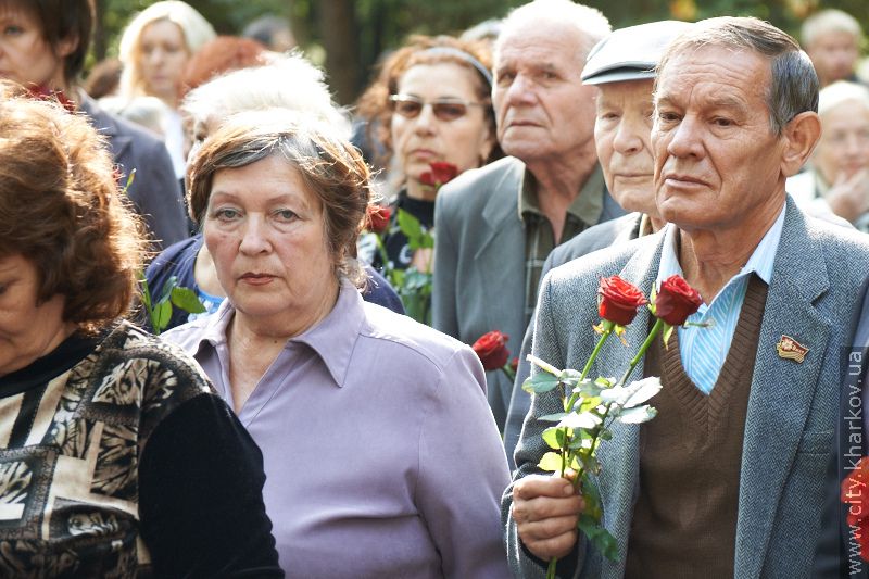 На меморіалі у Лісопарку поклали квіти з нагоди Дня партизанської слави - 25