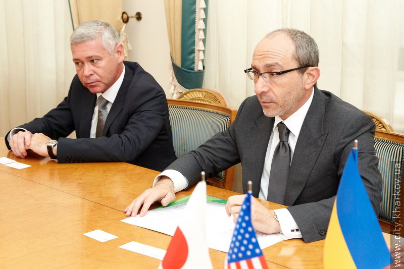 Геннадій Кернес зустрівся зі спостерігачами від США і Японії - 7