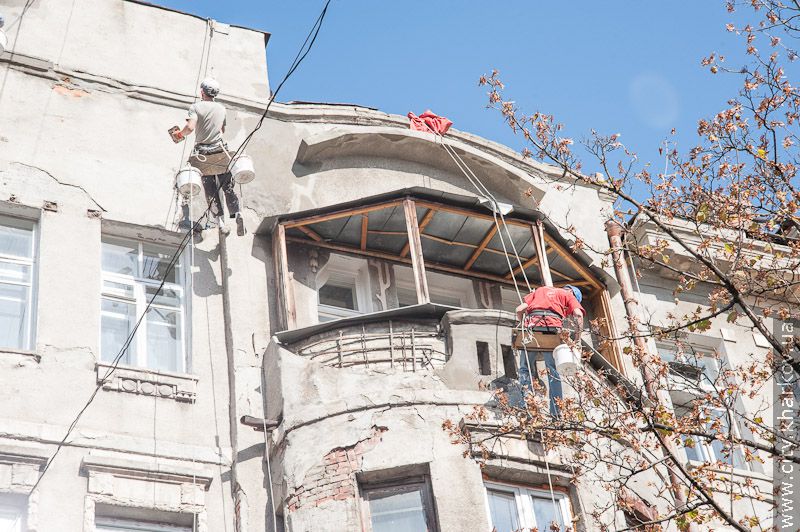 У Харкові приводять до ладу фасади будинків на центральних вулицях - 14