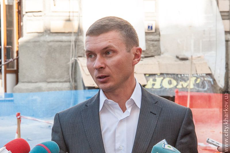 У Харкові приводять до ладу фасади будинків на центральних вулицях - 15