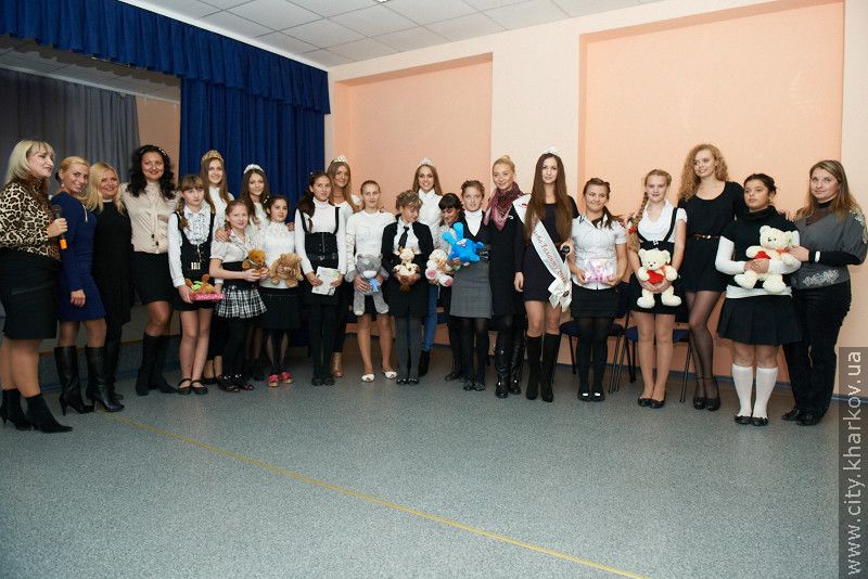 У школі-інтернаті №14 пройшла благодійна акція - 9