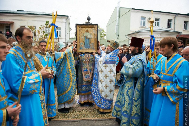 Харків'яни святкують Покрову Пресвятої Богородиці