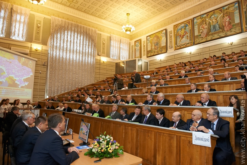 У ХПІ проходить міжнародна наукова конференція з високих технологій - 1