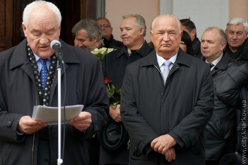 На будівлі гімназії №6 відкрили меморіальну дошку Людмилі Гурченко - 24