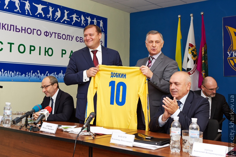 Геннадія Кернеса обрали першим заступником голови обласної федерації футболу - 6