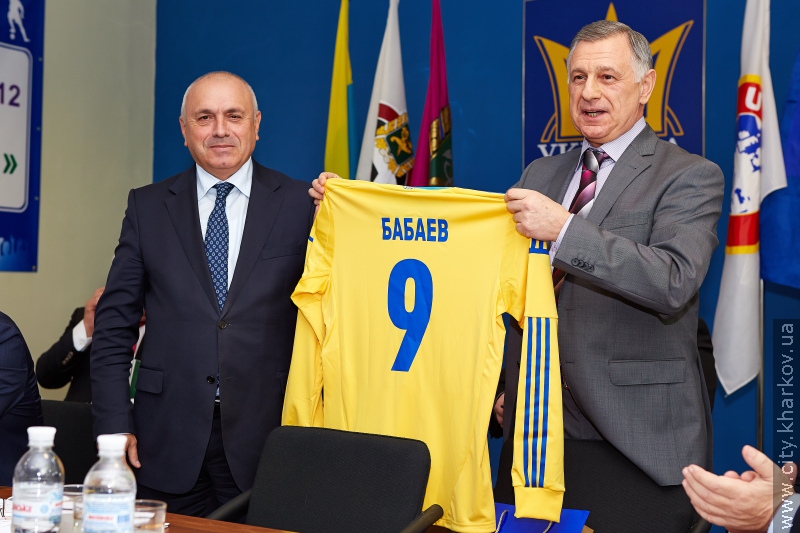 Геннадія Кернеса обрали першим заступником голови обласної федерації футболу - 10