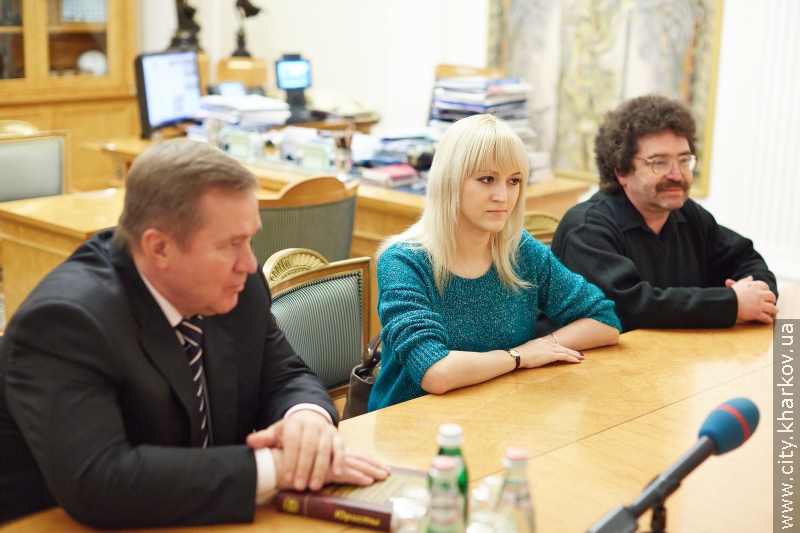 Геннадій Кернес зустрівся з чемпіонкою світу з шахів Ганною Ушеніною