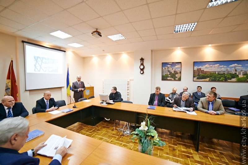 У Харкові презентували книгу про будівництво стадіонів - 5