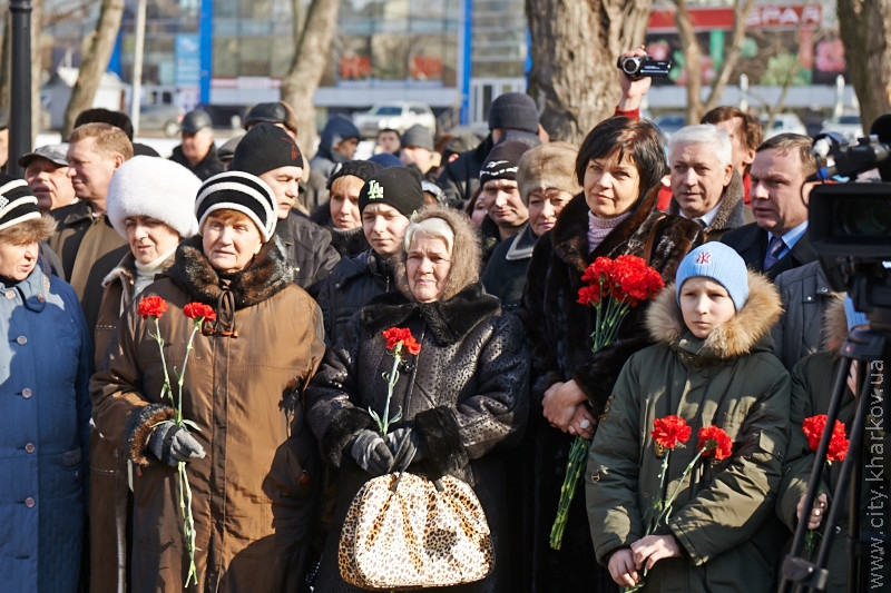 У Харкові відзначають День захисника Вітчизни - 3