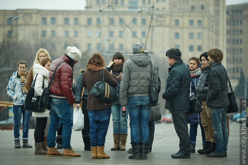 На площі Свободи готуються до Масляної