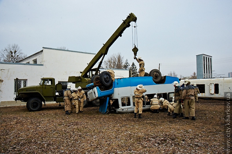 У Харкові пройшли комплексні навчання курсантів-рятувальників - 4