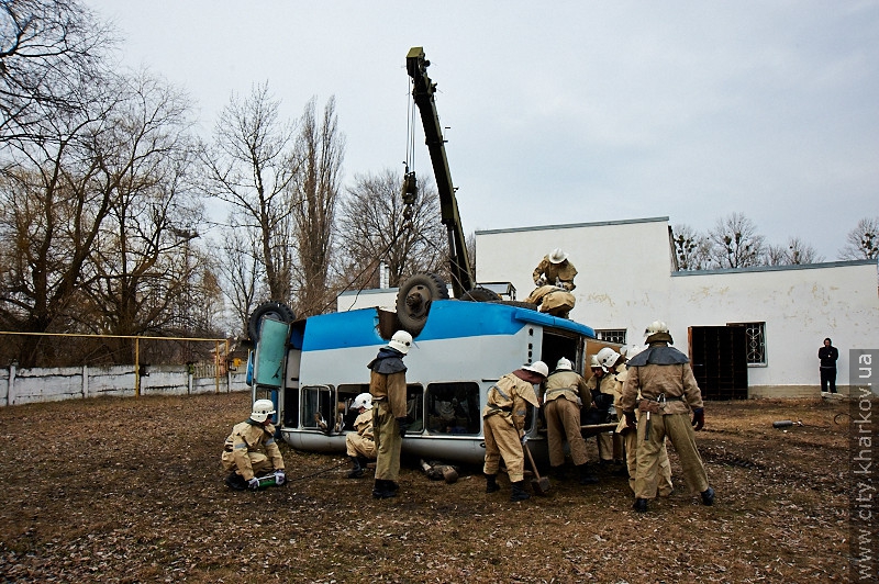 У Харкові пройшли комплексні навчання курсантів-рятувальників - 5