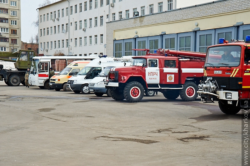 У Харкові пройшли комплексні навчання курсантів-рятувальників - 30