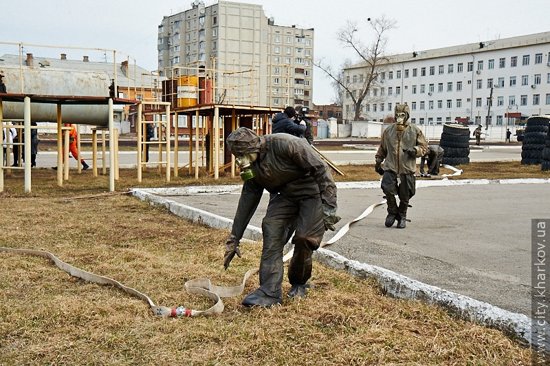 У Харкові пройшли комплексні навчання курсантів-рятувальників - 44