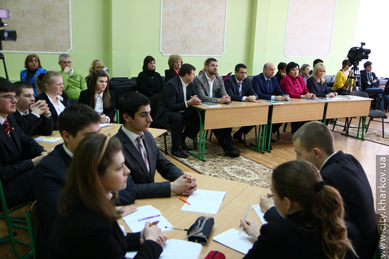 У харківській гімназії № 152 пройшла «Податкова година» - 3