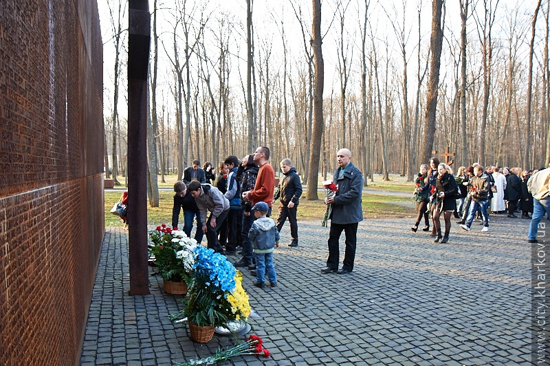 У Харкові вшанували пам'ять жертв Катинської трагедії - 12