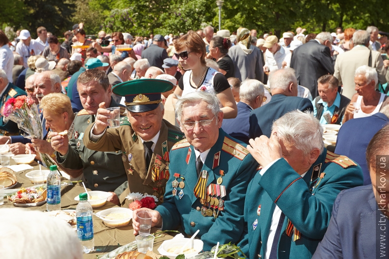 Польова кухня на Площі Свободи