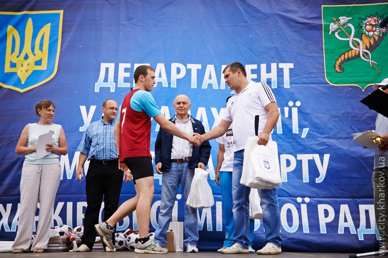 Харківські черлідери та волонтери встановили новий рекорд України - 18