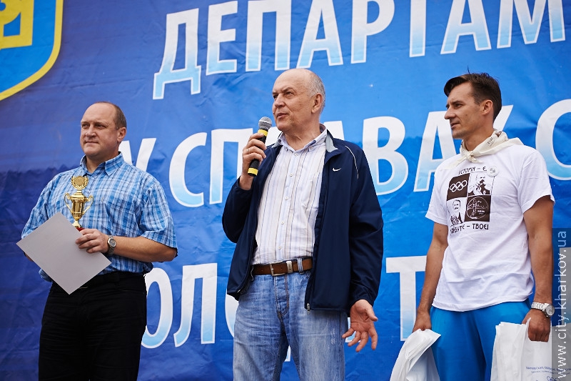 Харківські черлідери та волонтери встановили новий рекорд України - 20