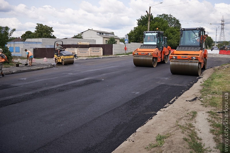 На вулиці Академіка Білецького капітально ремонтують дорогу - 1