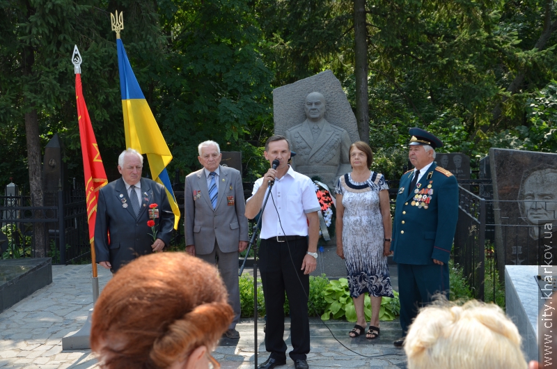 Естафету пам'яті «Слава переможцям и відбудовнікам» передали Київському району