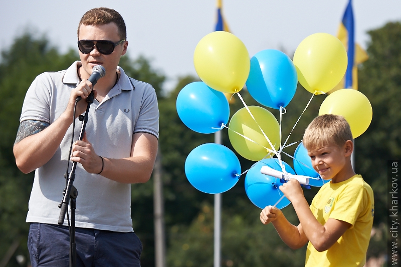 10 тисяч чоловік прийшли на площу Рози Люксембург підтримати «Металіст» - 18