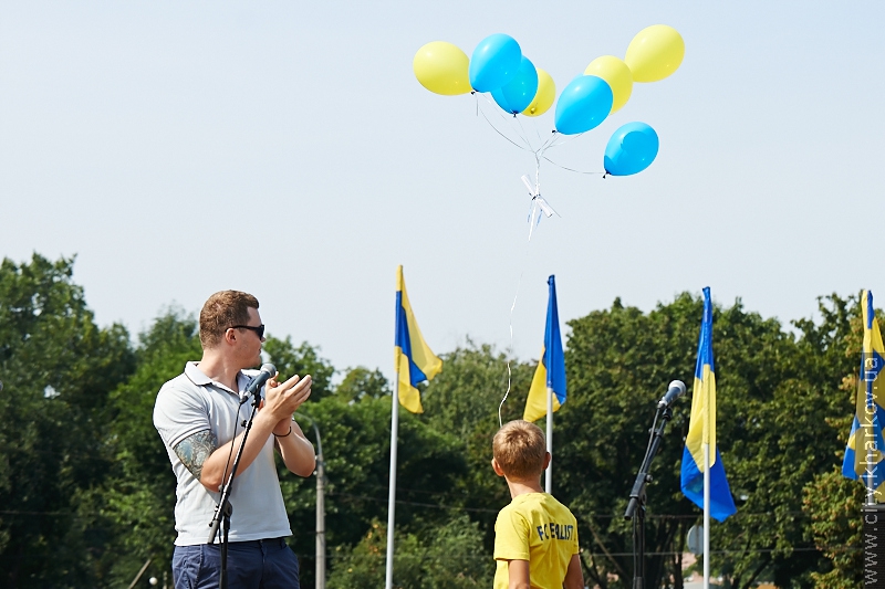 10 тисяч чоловік прийшли на площу Рози Люксембург підтримати «Металіст» - 19