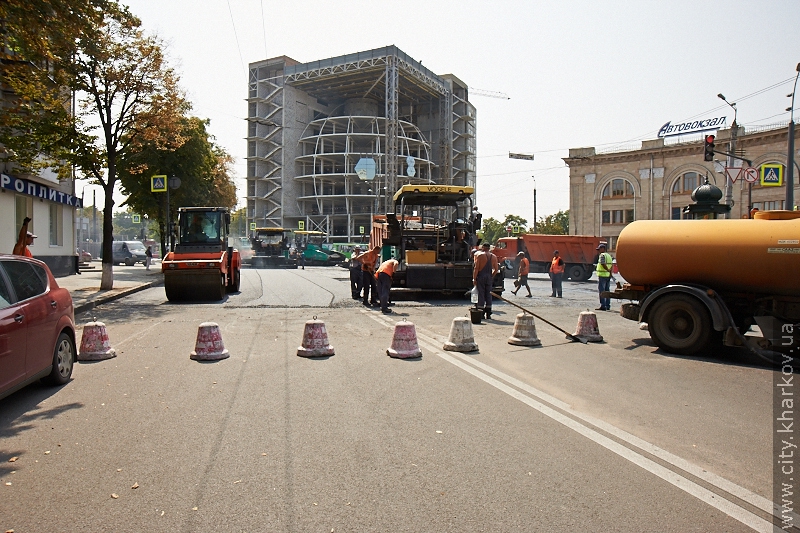 Закінчується реконструкція проспекту Гагаріна - 12