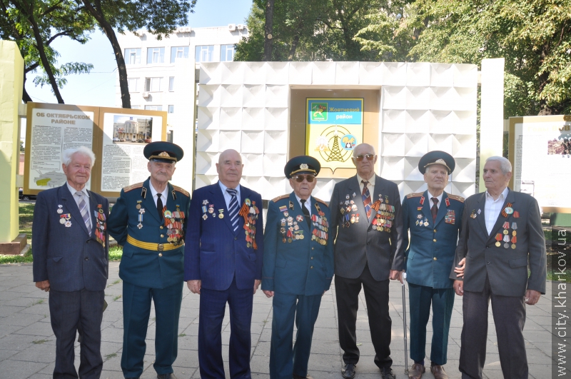 У Жовтневому районі пройшла панахида, присвячена 70-річчю визволення Харкова - 3