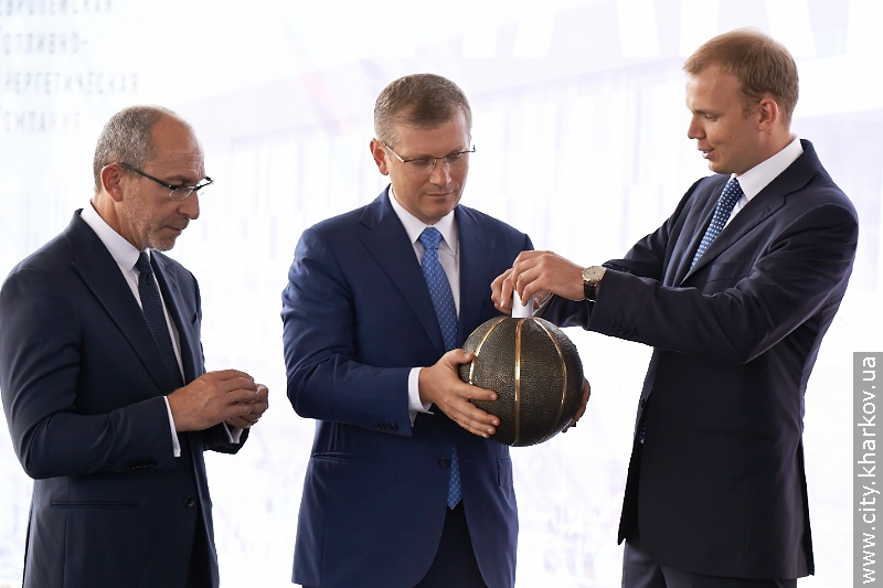 Офіційно стартувало будівництво «Харків-Арени» - 13